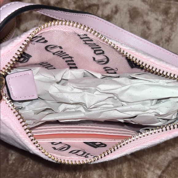 Juicy Couture Light Pink Heart Shoulder Bag - Picture 7 of 11